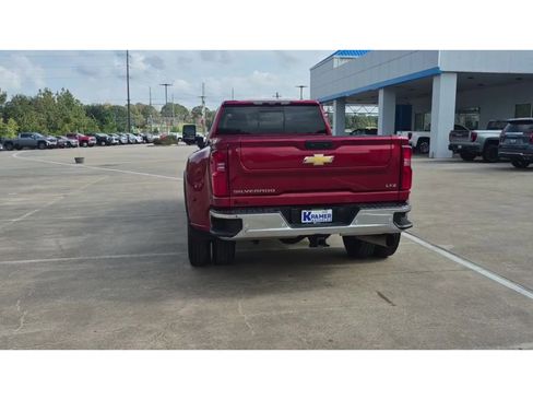 Used 2025 Chevrolet Silverado 3500 LTZ w/ LTZ Texas Edition image 7