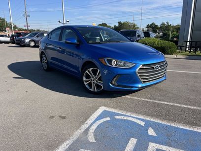 Used 2017 Hyundai Elantra Limited w/ Limited Tech Package 08