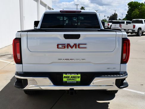 New 2026 GMC Sierra 1500 SLT w/ SLT Premium Plus Package AWD/4WD image 10