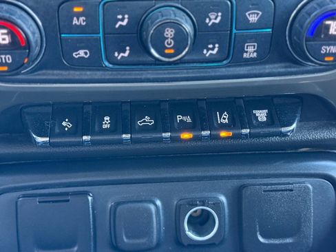 Used 2018 Chevrolet Silverado 3500 High Country w/ Duramax Plus Package image 28