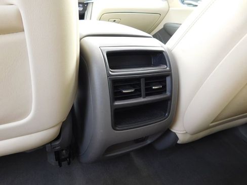 Used 2019 Cadillac XT5 Luxury image 15