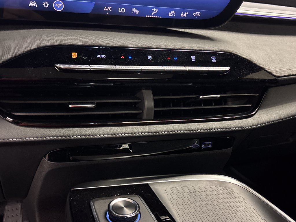 New 2026 Buick Enclave Sport Touring w/ Power Package FWD image 44