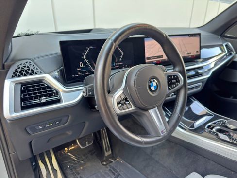 Used 2024 BMW X5 sDrive40i w/ M Sport Package RWD image 14