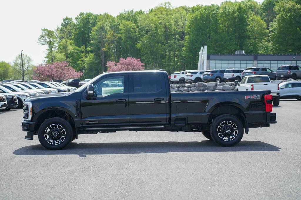 Used 2025 Ford F250 Platinum AWD/4WD image 8