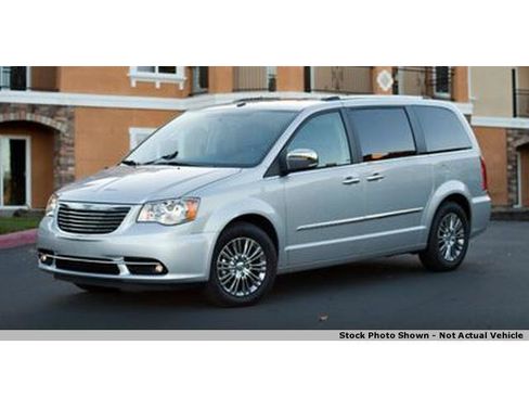 Used 2014 Chrysler Town & Country Touring-L w/ Driver Convenience Group FWD image 1