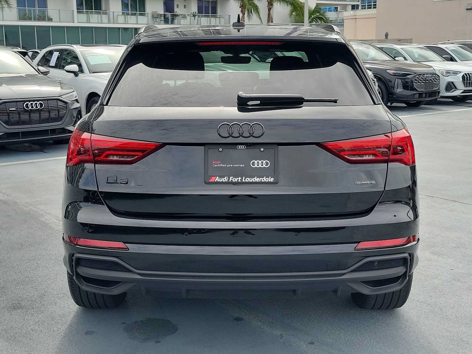 Certified 2025 Audi Q3 2.0T Premium w/ Convenience Package AWD/4WD image 5