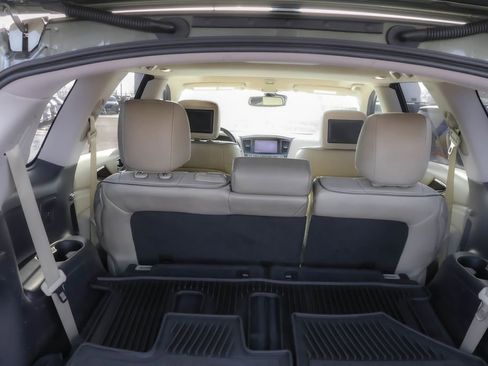 Used 2016 INFINITI QX60 Luxe w/ Deluxe Technology Package image 31