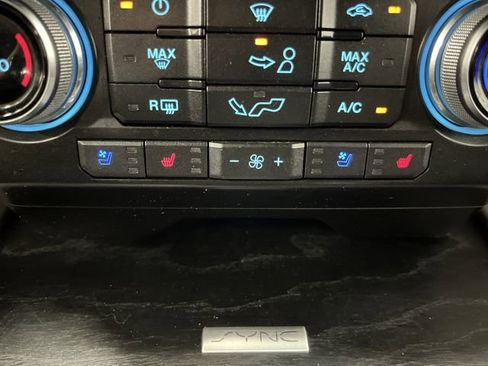 Used 2018 Ford F150 Platinum w/ Equipment Group 701A Luxury image 8