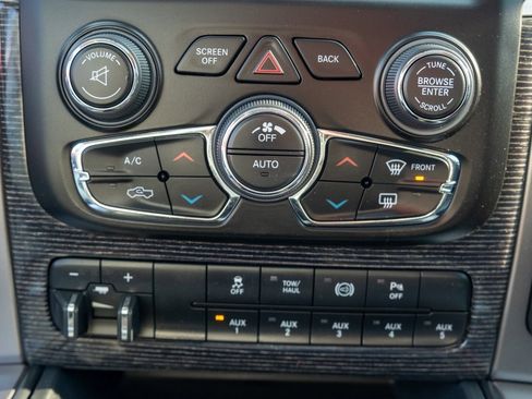 Used 2015 RAM 3500 Laramie Longhorn image 22