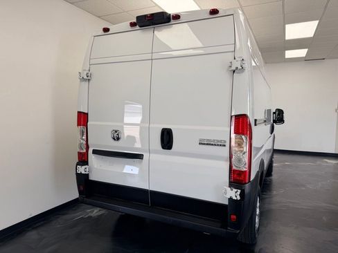 Used 2025 RAM ProMaster 2500 w/ Quick Order Package 22G SLT FWD image 5