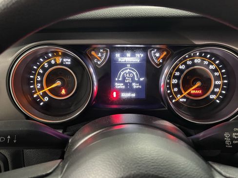 Used 2021 Jeep Wrangler Sport AWD/4WD image 18