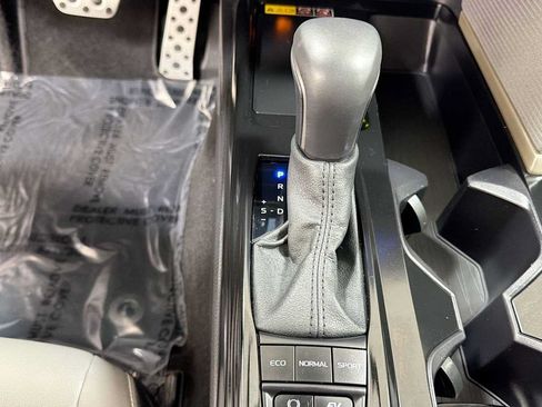 Certified 2025 Toyota Camry SE w/ Convenience Package FWD image 22