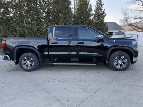 New 2026 GMC Sierra 1500 SLE image 30