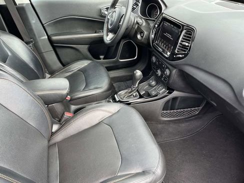 Used 2019 Jeep Compass Limited w/ Safety & Security Group AWD/4WD image 27