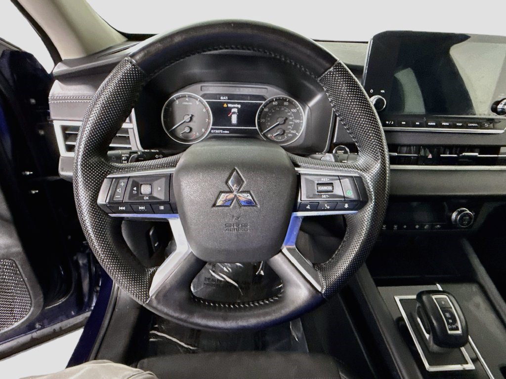 Used 2023 Mitsubishi Outlander SE FWD image 12