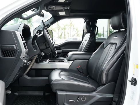 Used 2022 Ford F250 Platinum w/ FX4 Off-Road Package image 18