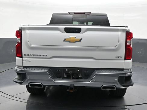 Used 2021 Chevrolet Silverado 1500 LTZ AWD/4WD image 4