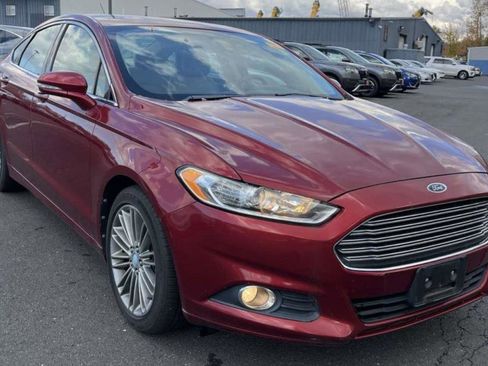 Used 2013 Ford Fusion SE image 1