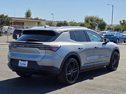 New 2026 Chevrolet Equinox EV LT w/ LPO, Blackout Package image 7