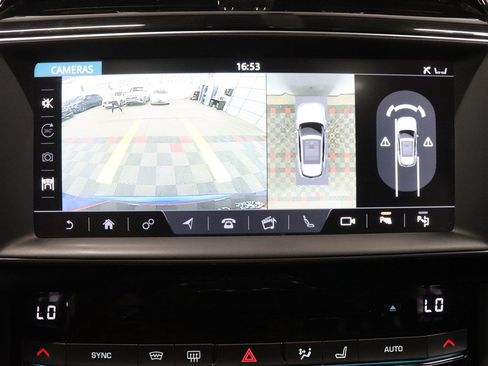 Used 2019 Jaguar F-PACE S AWD/4WD image 36