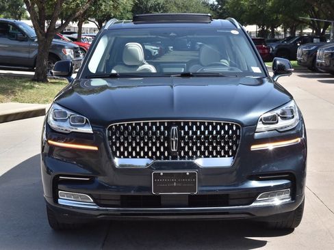 Used 2023 Lincoln Aviator Black Label AWD/4WD image 3