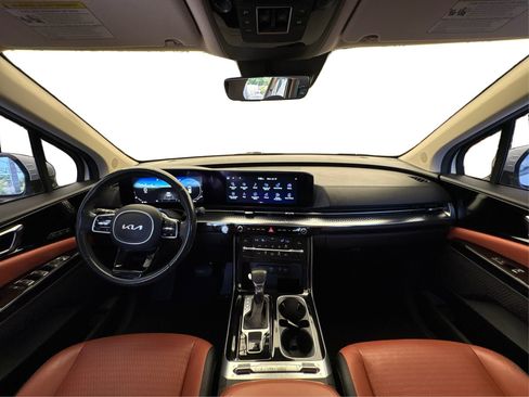 Used 2022 Kia Carnival SX Prestige FWD image 23
