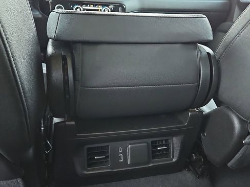 Used 2024 GMC Sierra 1500 SLT image 21