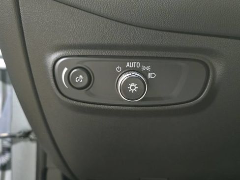 Used 2024 Chevrolet Equinox RS w/ RS Leather Package AWD/4WD image 29