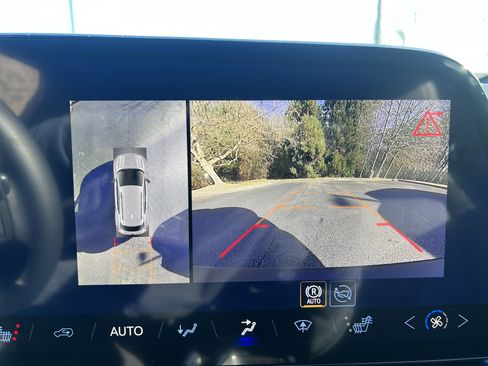 New 2026 Chevrolet Equinox EV LT AWD/4WD image 26