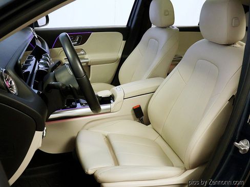 Used 2021 Mercedes-Benz GLA 250 4MATIC image 10