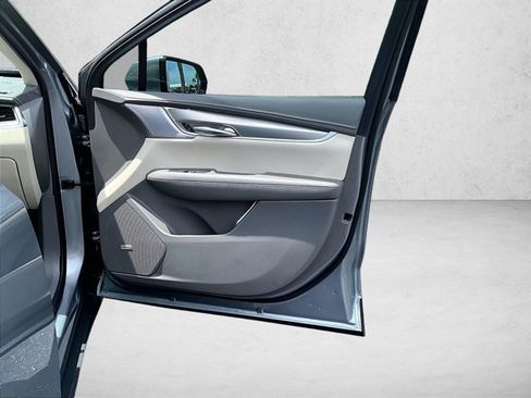 Certified 2023 Cadillac XT5 Premium Luxury FWD image 19