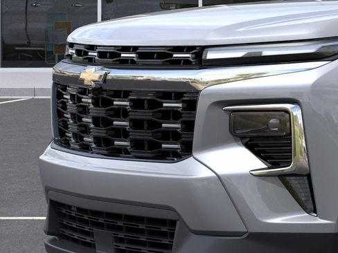 New 2026 Chevrolet Traverse LT w/ LPO, Floor Liner Package FWD image 37
