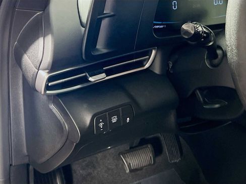 Used 2025 Hyundai Elantra Hybrid FWD image 10