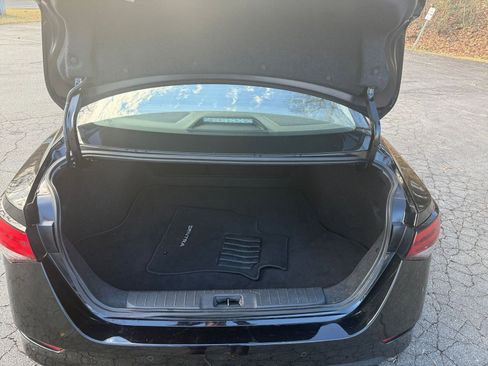 Used 2025 Nissan Sentra SV image 29