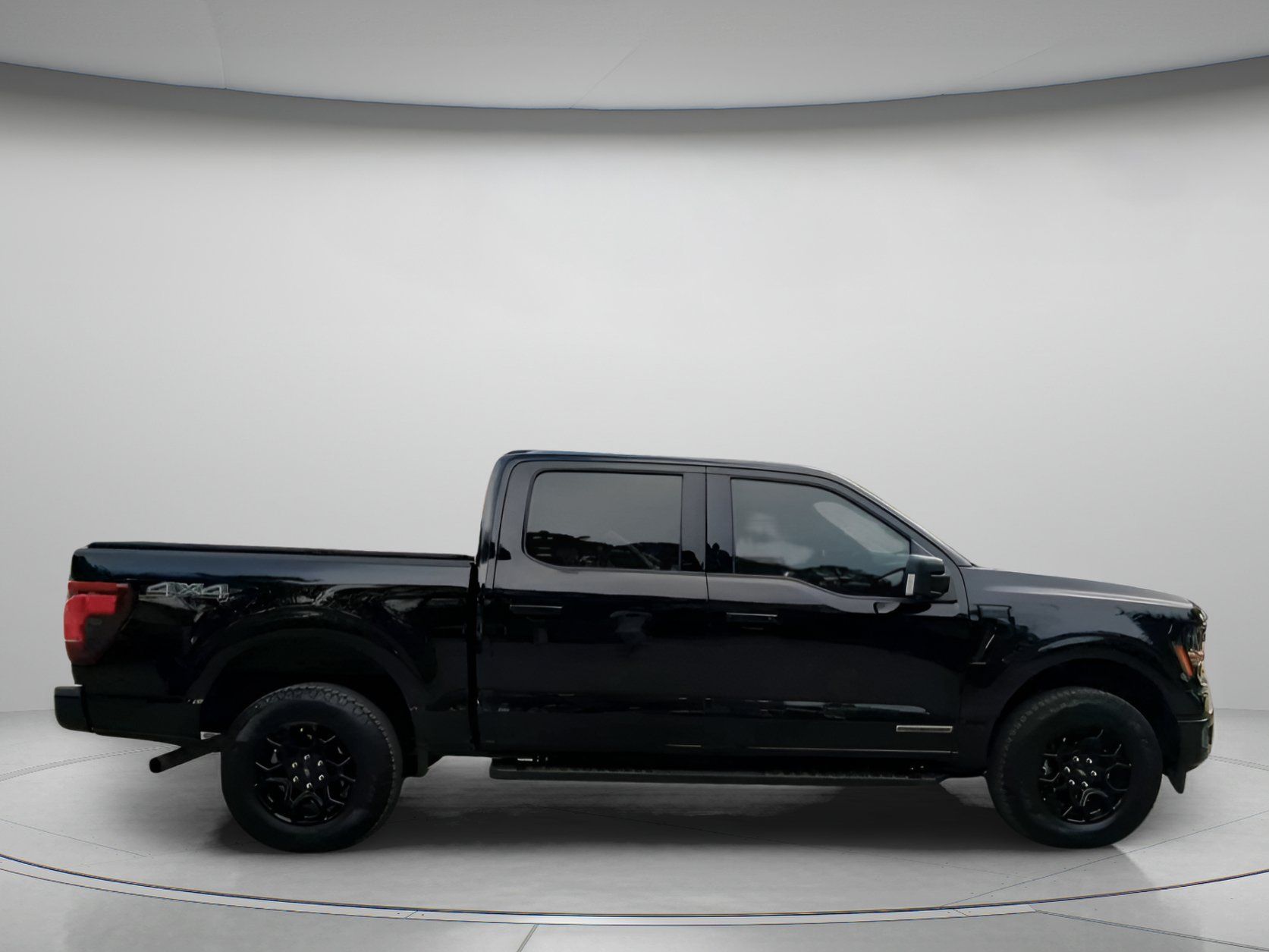 Certified 2024 Ford F150 XLT w/ Equipment Group 302A MID AWD/4WD image 32