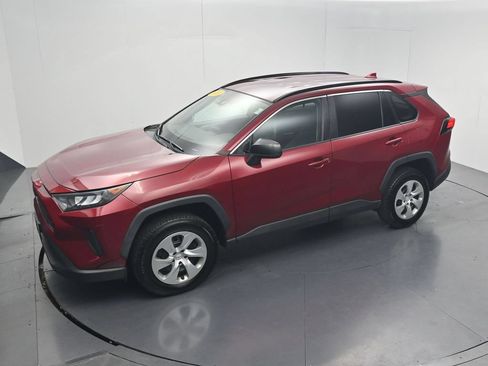 Used 2021 Toyota RAV4 LE AWD/4WD image 47
