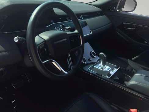 Used 2023 Land Rover Range Rover Evoque R-Dynamic SE AWD/4WD image 4