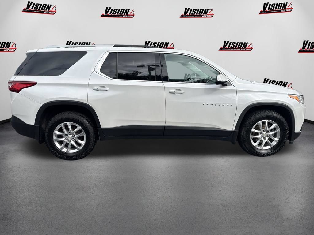 Used 2018 Chevrolet Traverse LT w/ LPO, Floor Liner Package AWD/4WD image 4