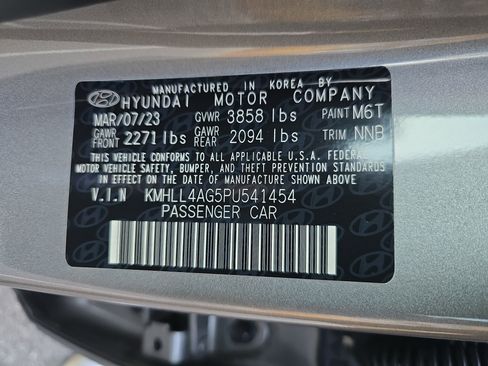 Used 2023 Hyundai Elantra SE image 34