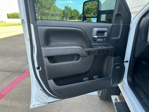 Used 2015 GMC Sierra 3500 Denali AWD/4WD image 20