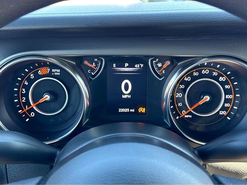 Certified 2022 Jeep Wrangler Unlimited Sport image 18