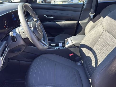 Used 2025 Hyundai Santa Cruz SE image 11