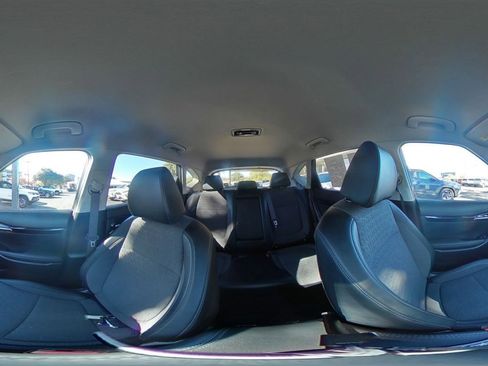 Used 2025 Kia Seltos S image 36