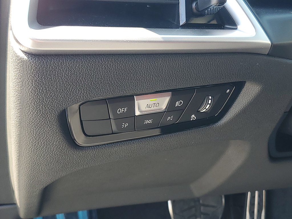 New 2026 BMW M2 w/ Lighting Package RWD image 20