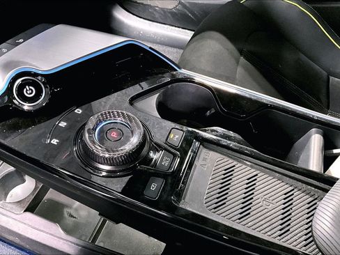 Used 2023 Kia EV6 GT image 17