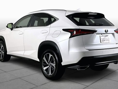 Used 2018 Lexus NX 300 FWD image 11