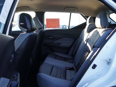 Used 2024 Nissan Kicks SR w/ SR Premium Package image 17