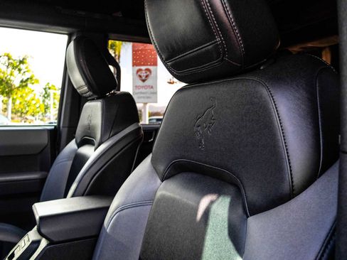 Used 2021 Ford Bronco Black Diamond image 23