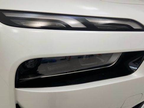 Used 2023 BMW i7 xDrive60 AWD/4WD image 22
