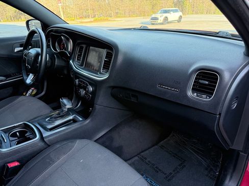 Used 2015 Dodge Charger R/T image 24
